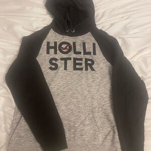 Hollister Hoodie size medium